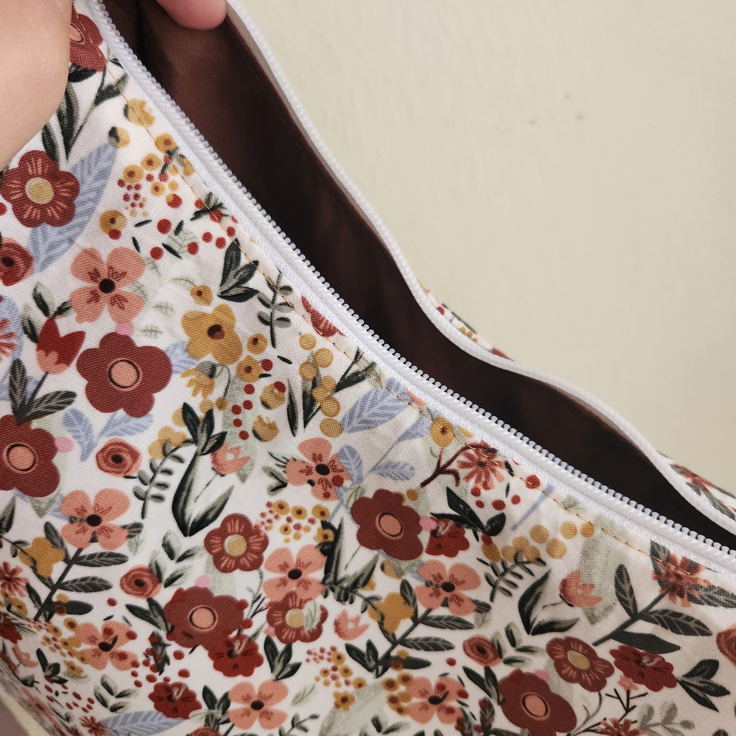 "The Sunday Morning" Adjustable Shoulder/Crossbody Purse - Image 4