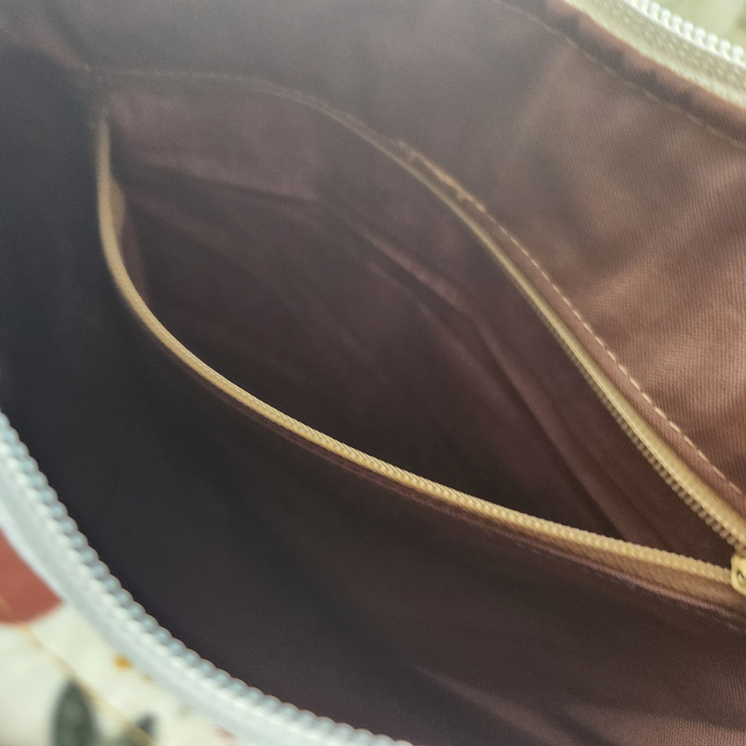 "The Sunday Morning" Adjustable Shoulder/Crossbody Purse - Image 8