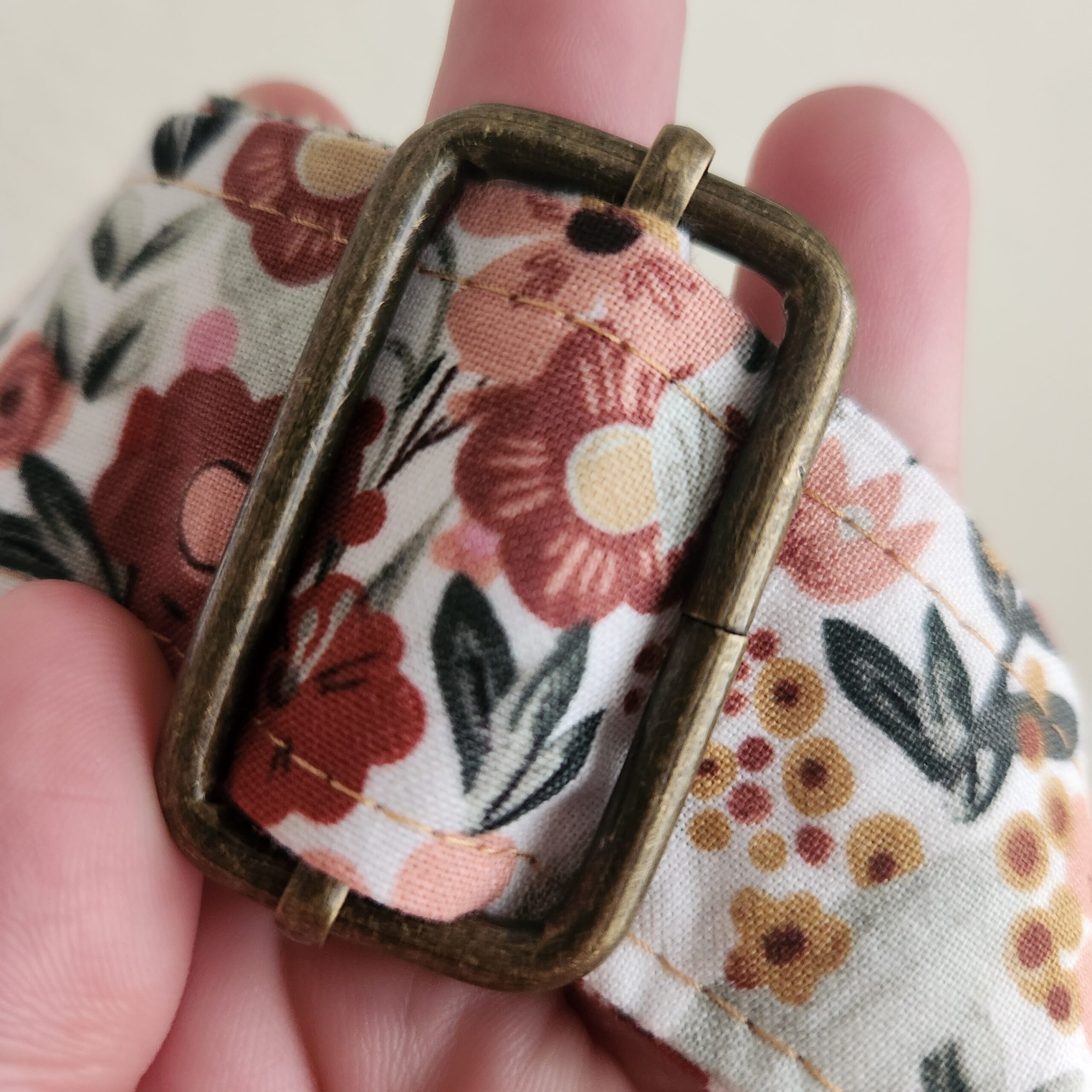 "The Sunday Morning" Adjustable Shoulder/Crossbody Purse - Image 9